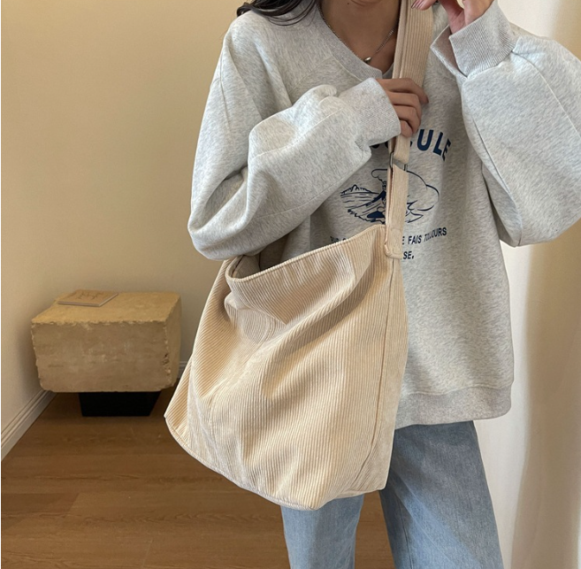 Elta XL Tote Bag