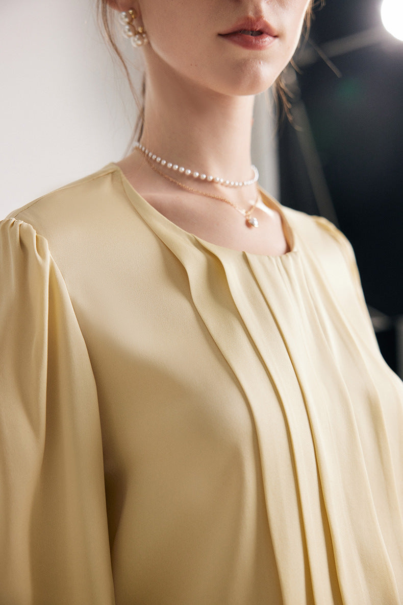 Vivea Graceful Silk Top