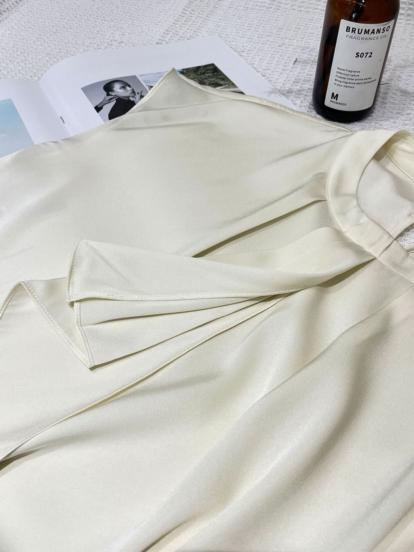 Amélie Pure Silk Tee - Padronn